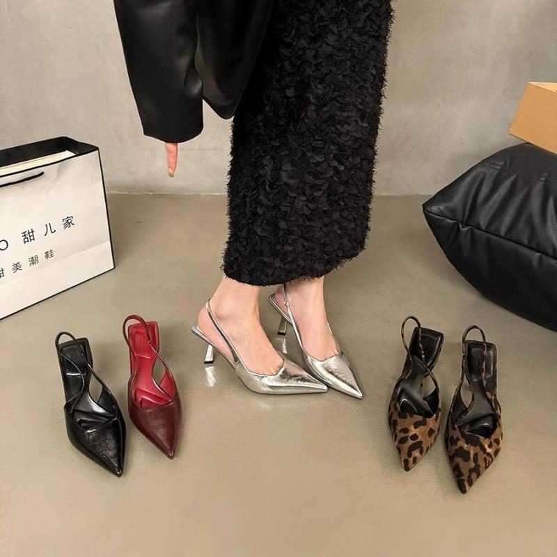 Туфли на высоком каблуке женские 2025 новые нишевые одинарные туфли черные темпераментные французские босоножки весенние и летние босоножки женская обувь