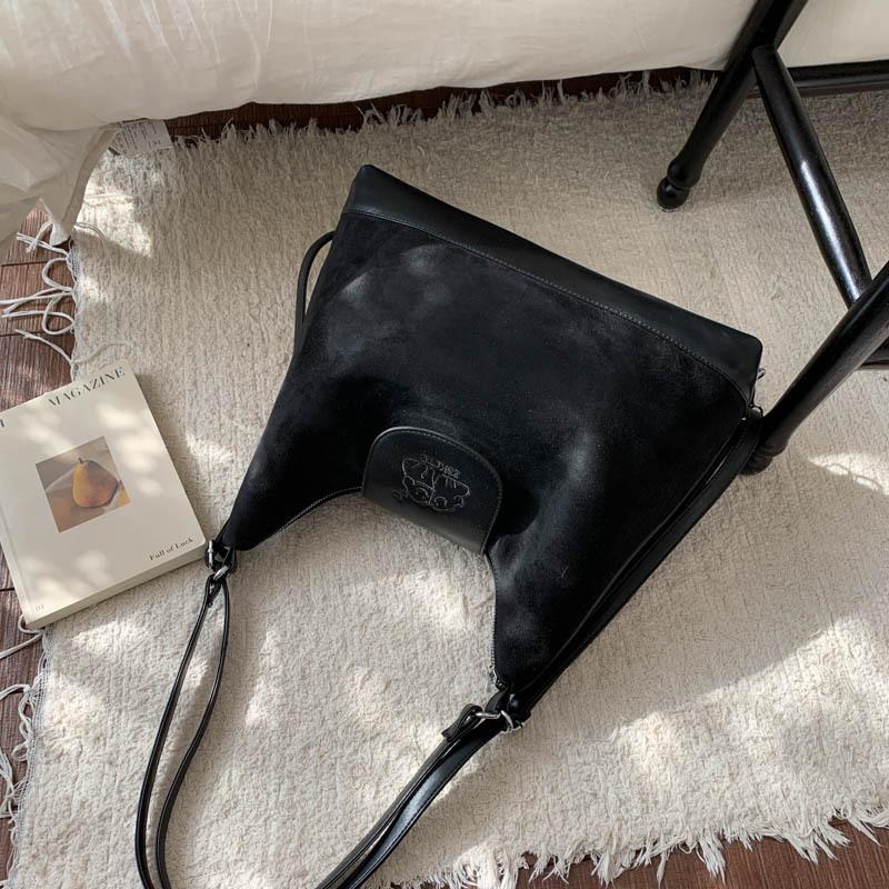 Осенне-зимний ретро замшевый женский рюкзак 2025 новый большой вместимости для поездок на работу студенческий школьный рюкзак для занятий