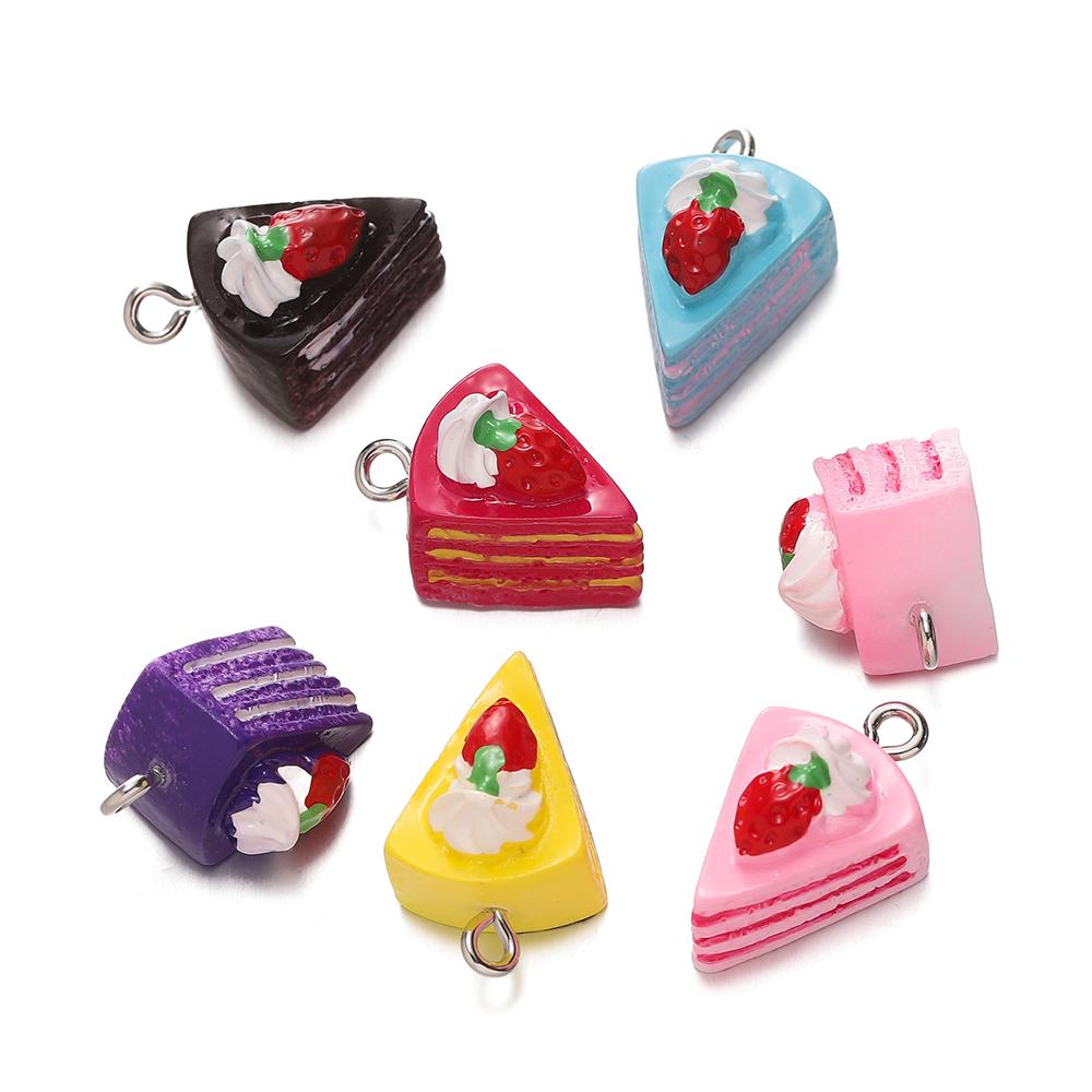 5Pcs/Lot Cartoon 3D Mini Strawberry Cake Resin Pendant Charm For Crafts Jewelry Making DIY Necklace Bracelet Earring Accessories