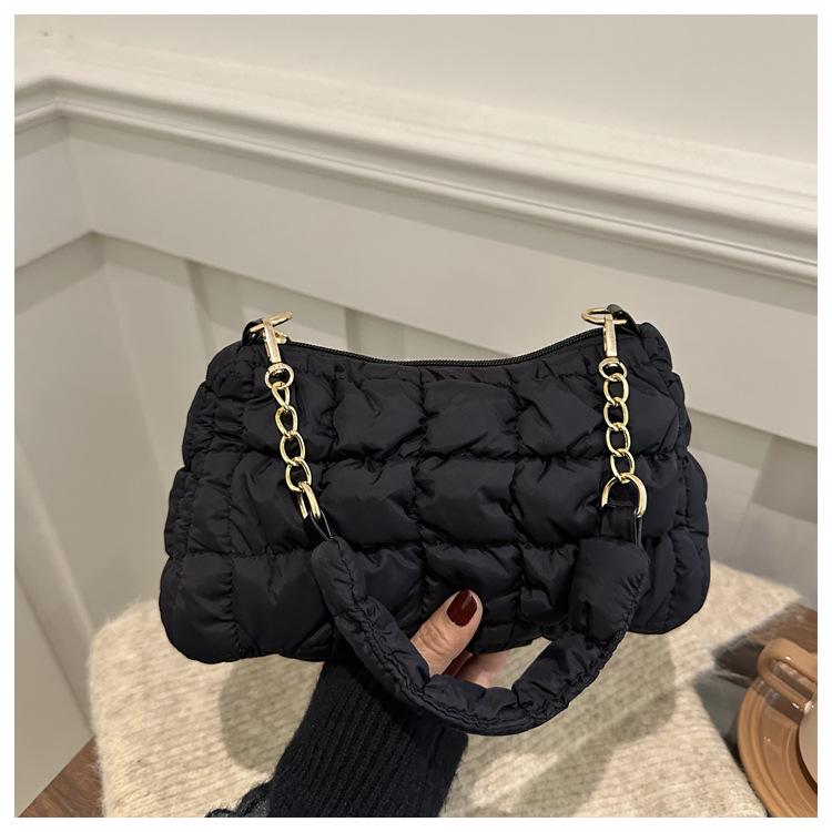 2024 Плиссированная сумка-облако с пузырями на плечо - Трендовый корейский дизайн подмышечной сумки из пухового хлопка