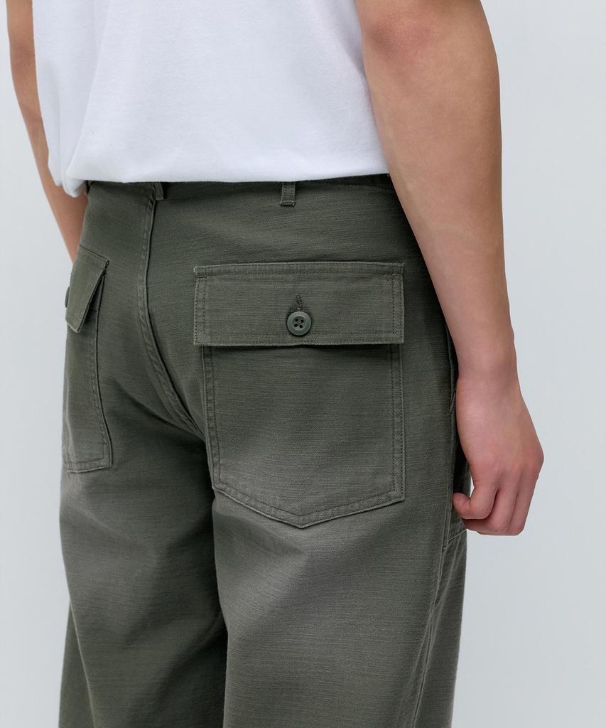 MUSINSA STANDARD Faded Back Satin Fatigue Pants [Khaki]