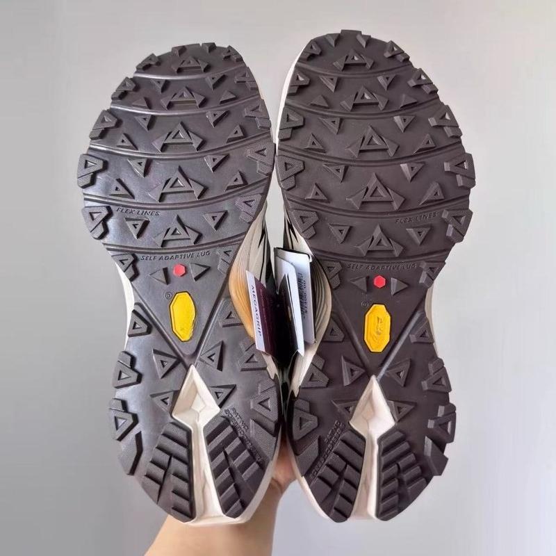 Classic Brand Comfortable Thick Soled Trekking Sneaker Top Quality Wearable Outdoor Hiking Shoe Anti Slip Mountain Climbing Shoe