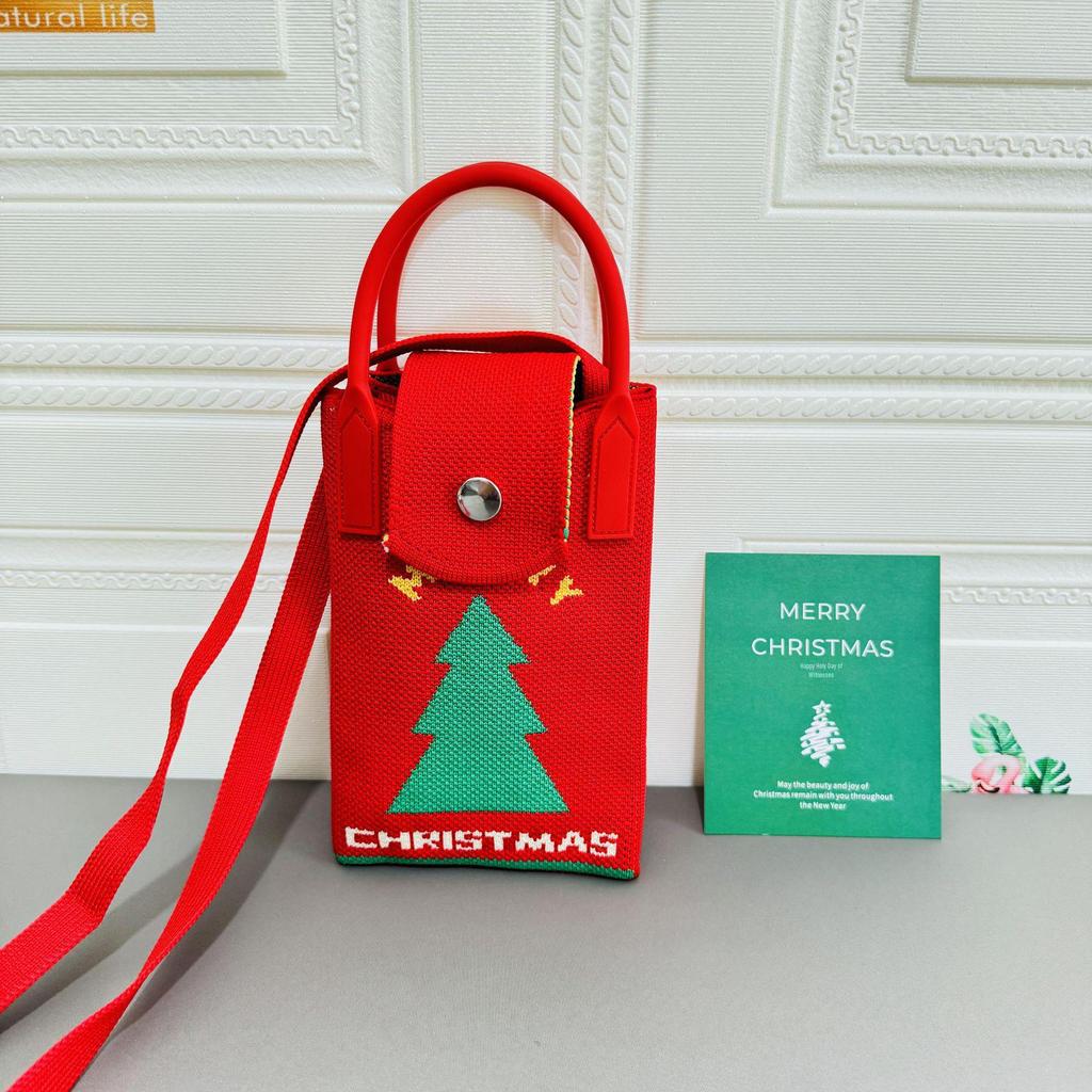 Праздничная вязаная мини-сумка-мессенджер с изображением удачи и монет