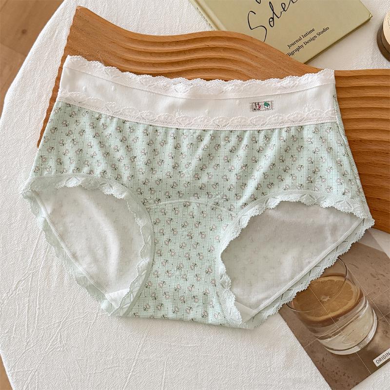 Cute Lolita Antibacterial Mid-Waist Polka Dot Triangle Briefs