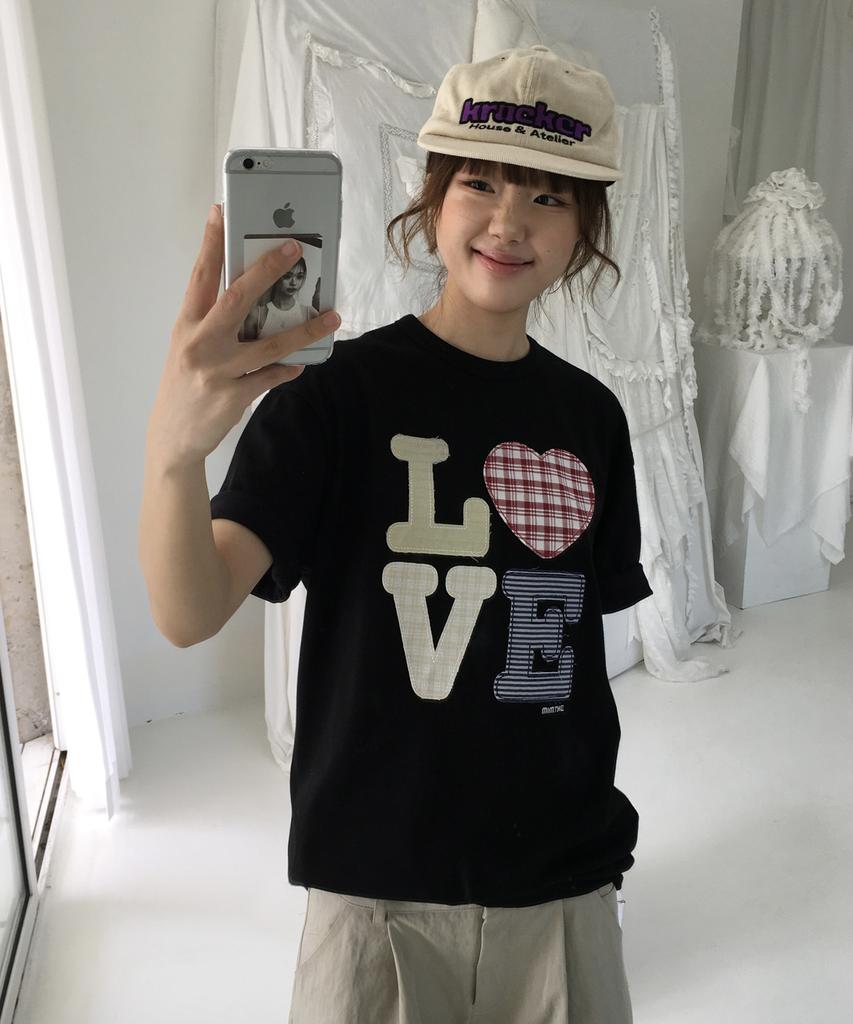 Mimdeowodeulobeu Футболка с патчами Hello World Love_Черная