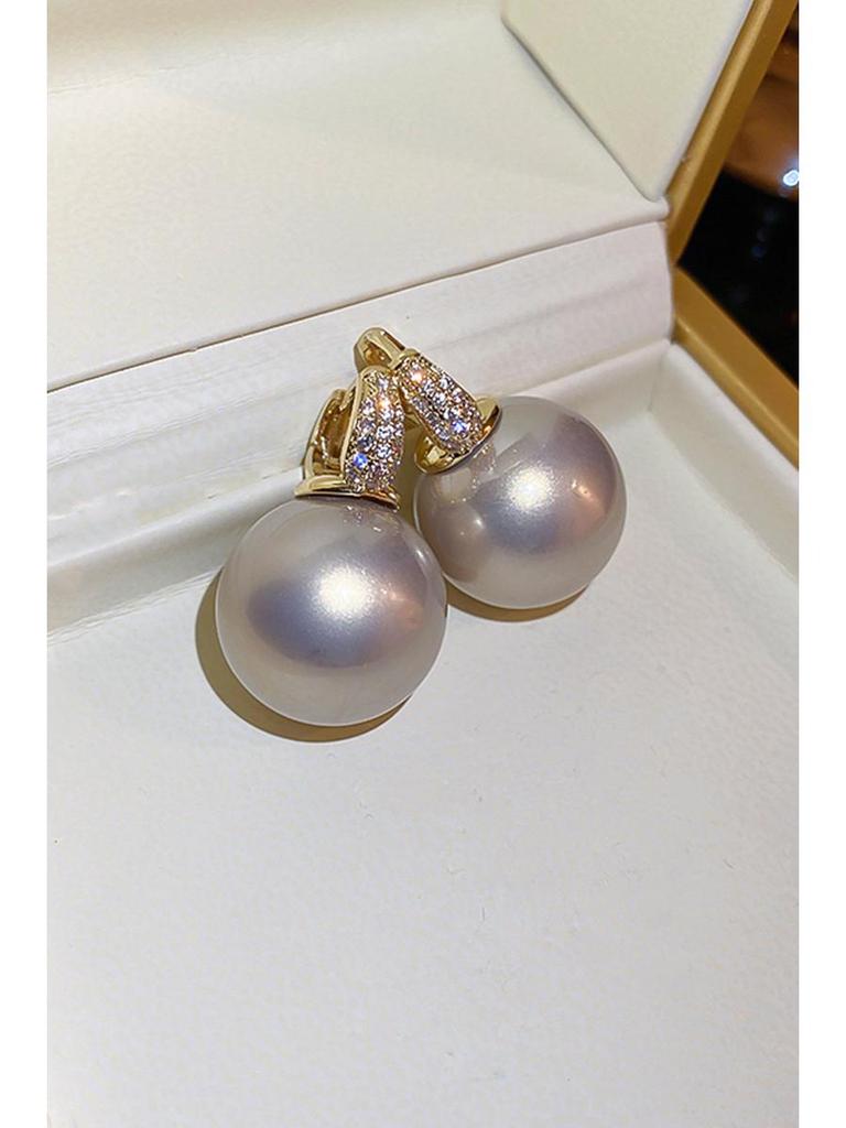 Elegant Zircon Pearl French Retro Luxury Earrings 2025