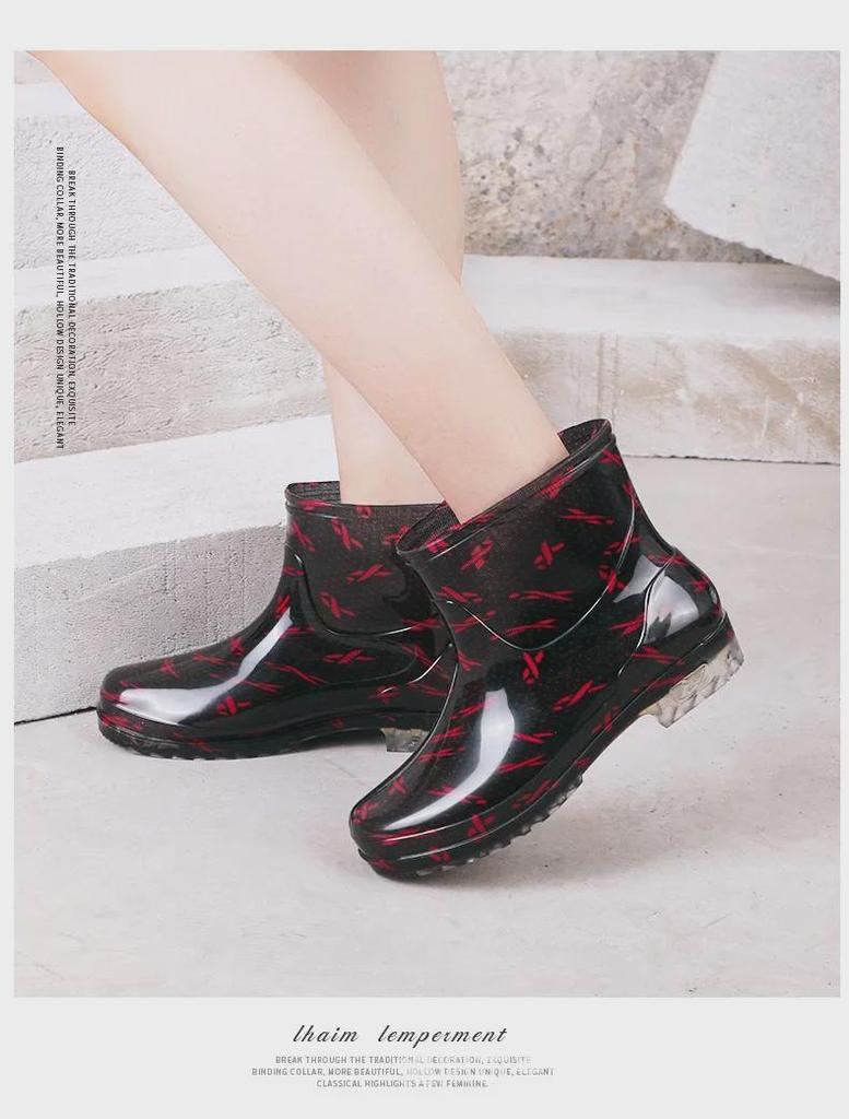 Women's Short Tube Floral Rain Boots - Waterproof, Non-Slip, Fashionable, Low Cut Rubber Shoes for Kitchen & Outdoor Use.