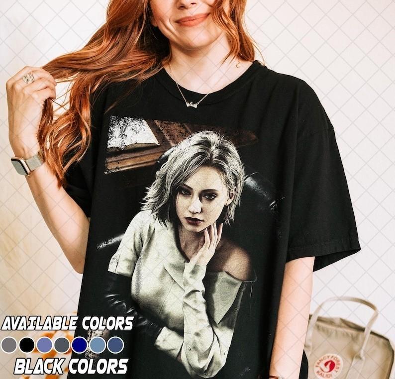 Vintage Grace Ashcroft Vintage Style Unisex T-shirt, Dark Aesthetic Resident Evil Inspi