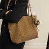 Ретро сумка женская большой вместимости 2205 новая осень и зима универсальная простая сумка на плечо премиальная текстура сумка-тоут для поездок