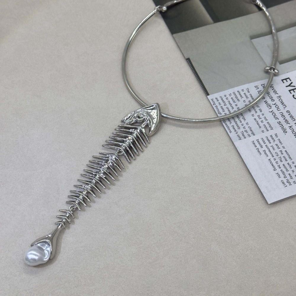 Rhinestone Big Fish Bone Pendant Choker Necklace Novelty Design Fish Bone Neck Chain For Women