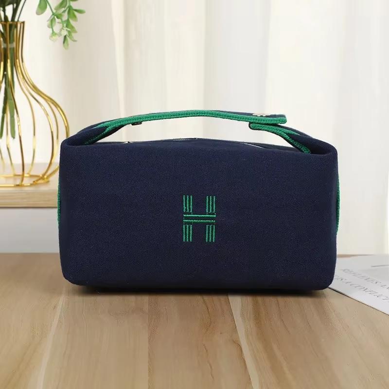 Portable Travel Canvas Makeup Bag Waterproof Dustproof Large Capacity Toiletry Bag Simple Handheld Design Storage Solution