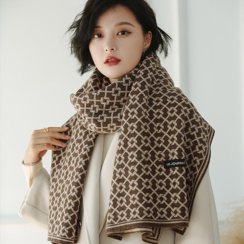 Long Winter Wool Scarves Custom Knitted Plaid Pattern Thermal Insulation Eco-Friendly for Women