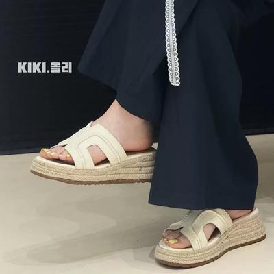 Кожаные соломенные тапочки H drag с увеличенной высотой 5,5 см, толстая подошва, женские летние тапочки с наклонным каблуком, праздничная одежда, одно слово, повседневные, классные тапочки