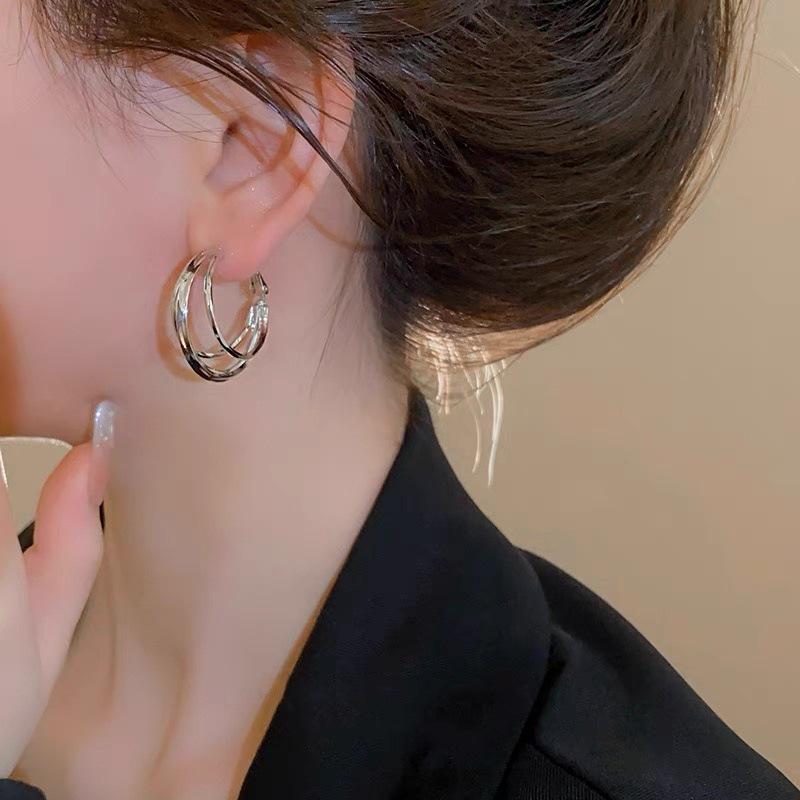 Silver Multi-Layer C-Shaped Hoop Earrings - 2024 Light Luxury Style for Women