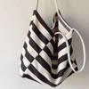 Casual Style Women’s Handbags New Fashion Large Capacity Striped Canvas Underarm Shoulder Bags Ladies Commuter Totes CLE