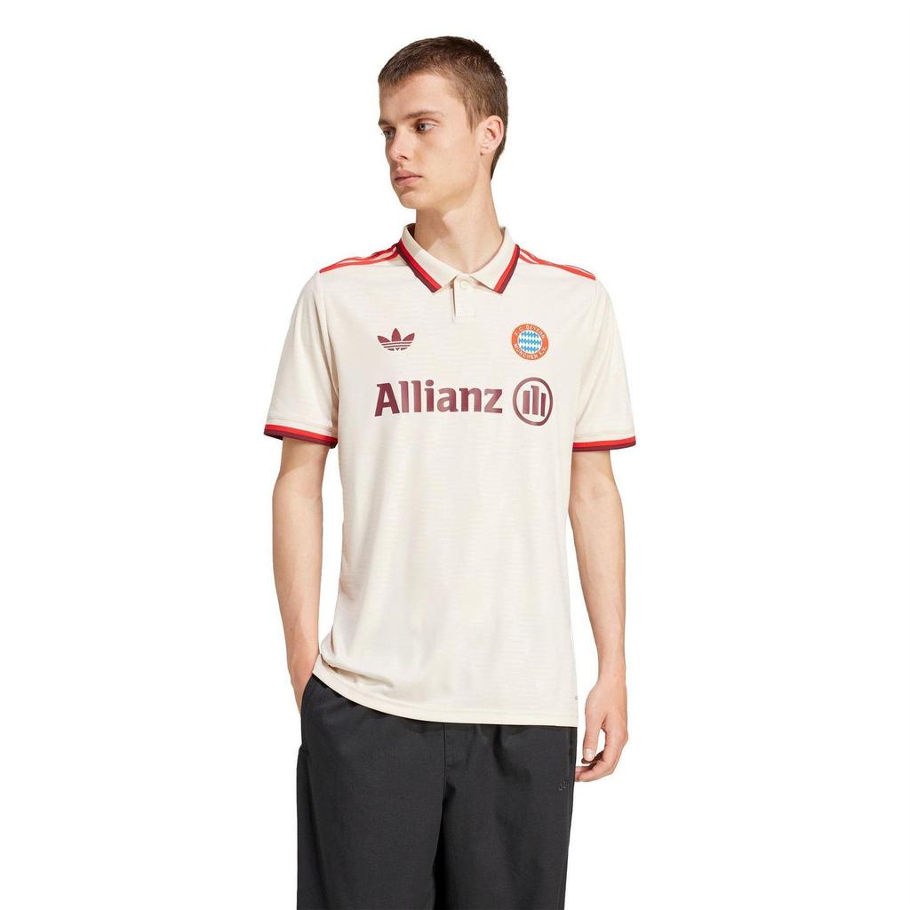 FC Bayern Munich Mens Retro Football Shirt