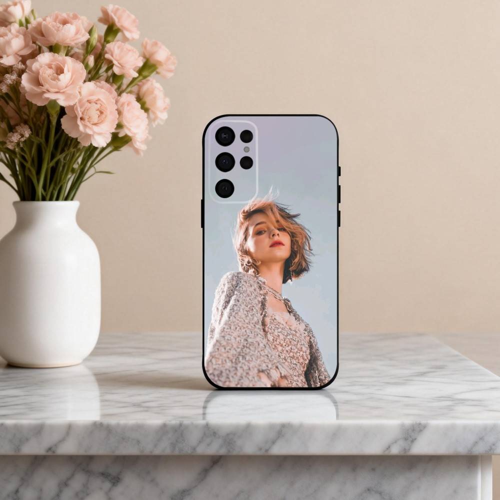 Яркий чехол для телефона с изображением актрисы E-Emma M-Myers для Samsung S25,24,23,22,30,21,10,9,Ultra,Plus,Lite,FE,4,5 G Мягкий черный чехол