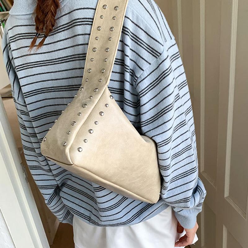 Винтажная однотонная сумка-подмышка с заклепками для женщин, легкая портативная сумка через плечо из ПУ кожи для путешествий, пляжа и повседневных выходов KTY