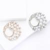 Exquisite Versatile Alloy Pearl Wreath Brooch Temperament Versatile Ladies Suit Sweater Corsage Ornament Pin