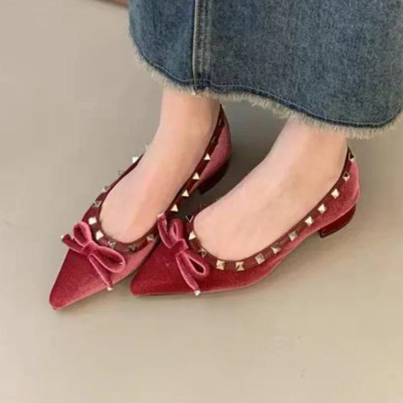 Fashion 2025 Women Ballet Flats Shoes Spring Summer New Casual Walking Loafers Pointed Toe Women Designer Lightweight Slip On Sneakers