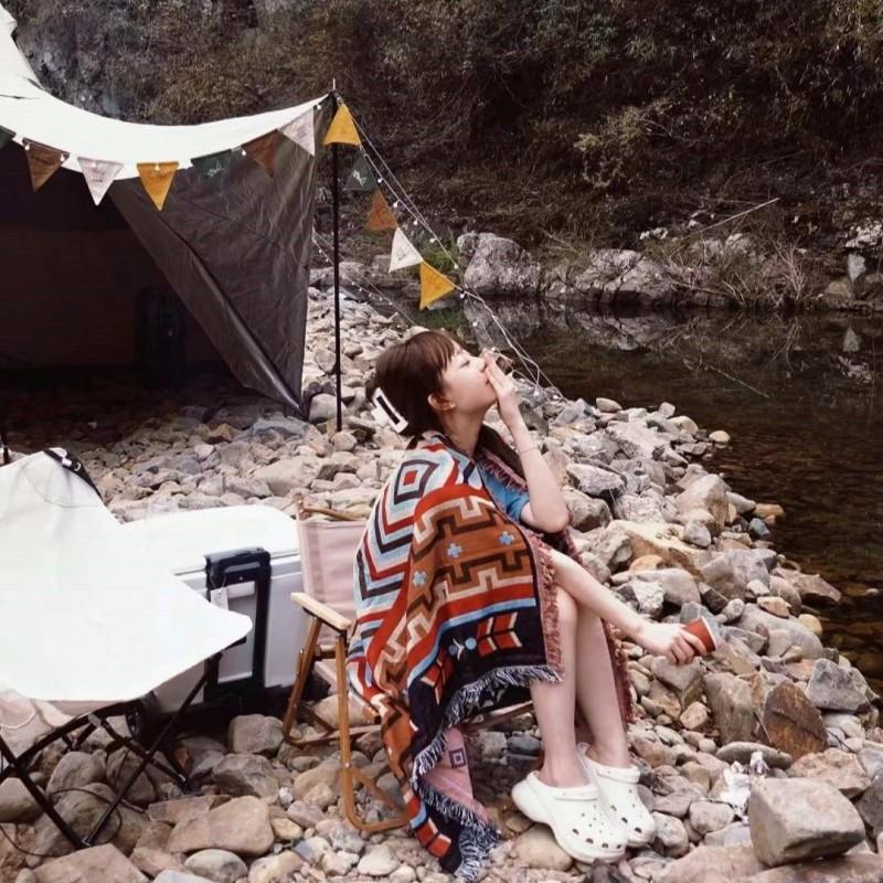 Multi-Use Outdoor Picnic Blanket Waterproof Camping Mat Beach Garden Gathering 8 People