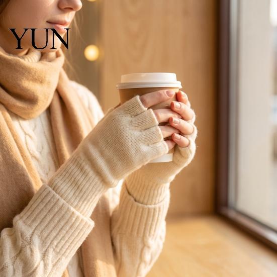 Jacquard Pattern Knit Gloves Vintage for Women, Thickened Thermal Half Finger Touchscreen Compatible Winter Mittens with Elastic Wrist Cuff Typing And