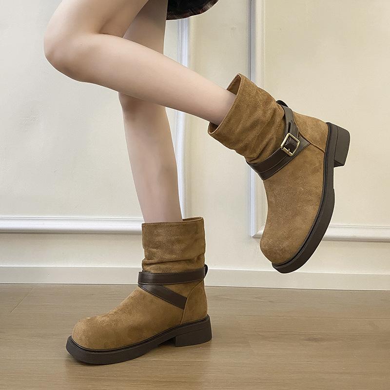 Korean version belt buckle short boots women's 2025 autumn new versatile flat bottom thin pile boots British style thin velvet boots women