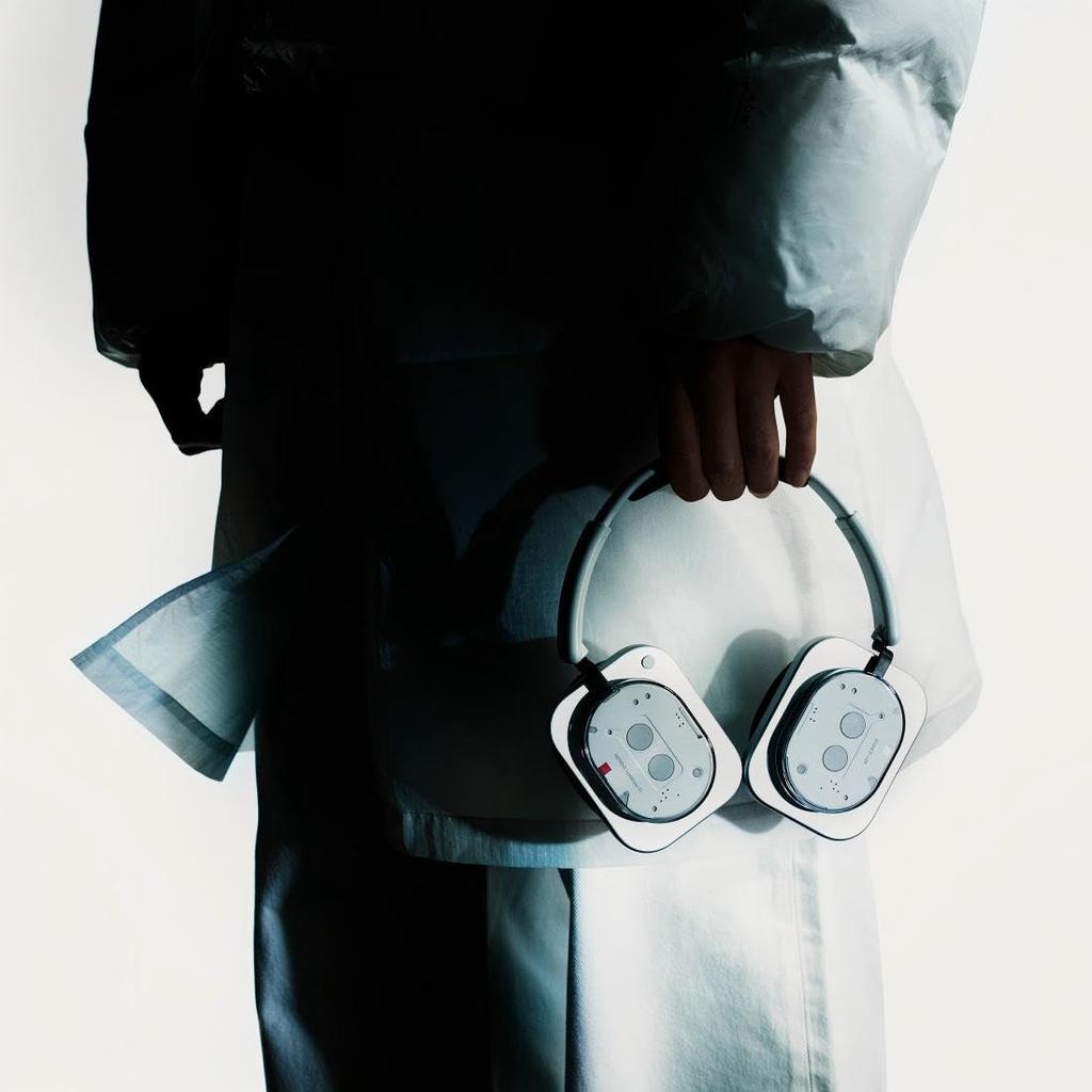 Nothing Наушники Гибридное активное шумоподавление Беспроводные наушники с 6 персонализированными пространственными настройками До 80 часов работы от Bluetooth Белый (1)