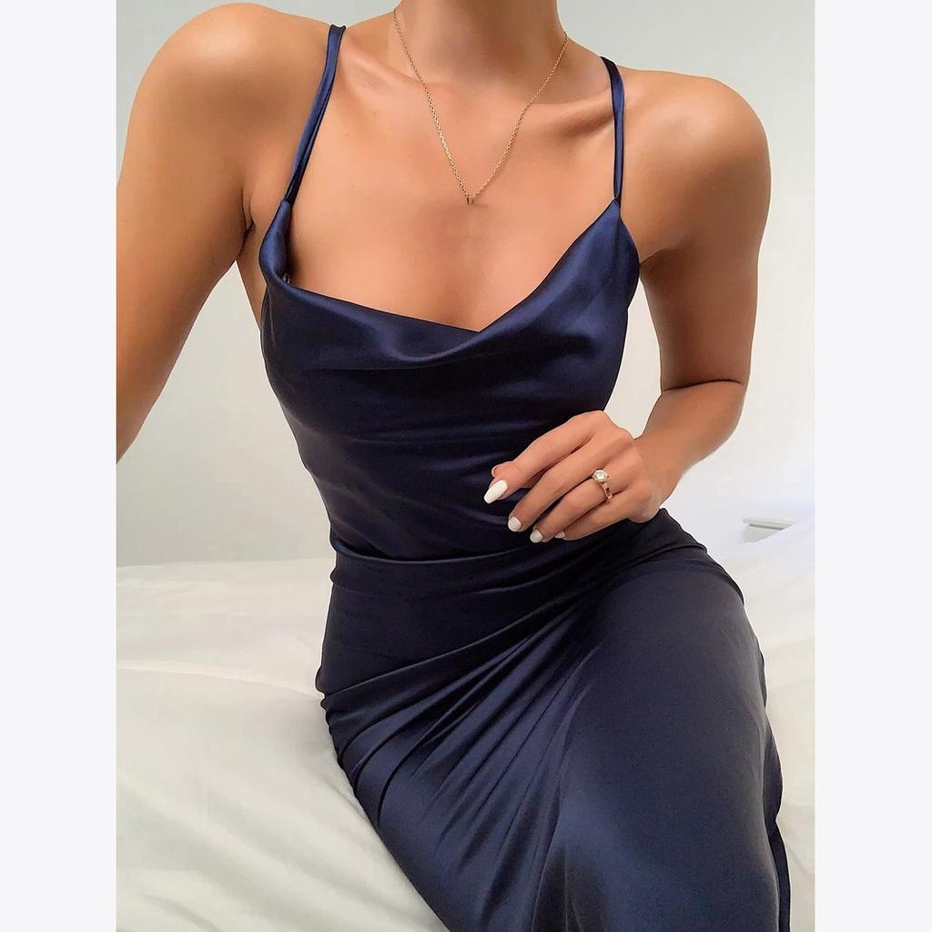 Летнее черное шелковое длинное платье без рукавов на тонких бретельках, сексуальное элегантное атласное облегающее вечернее платье с открытой спиной, женские платья миди с разрезом