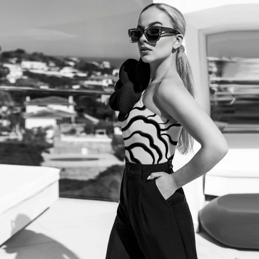 2024 New Sexy 3D Flower One Shoulder Swimsuit and Skirt Women Bikini Set Printed Ruffle Bikinis Swimwear Brazilian Biquini Bathing Suit Summer