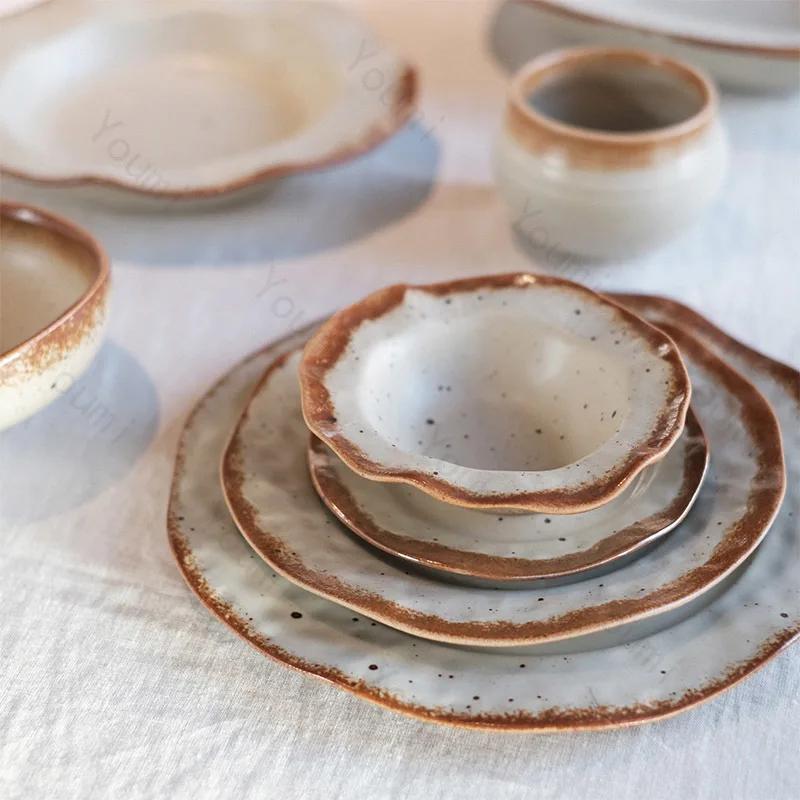 Креативные керамические тарелки в форме листьев лотоса, уникальные нестандартные десертные салатные тарелки, домашние вкусные блюда, обеденная тарелка, изысканная столовая посуда