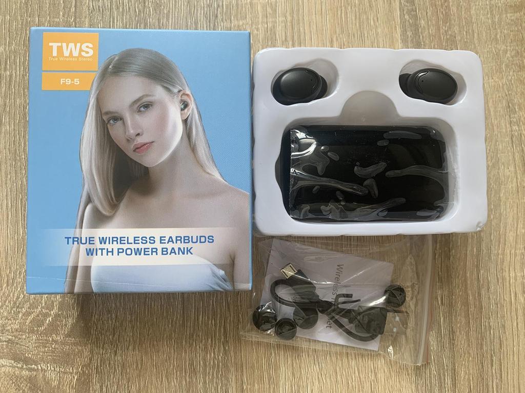 Гарнитура F9 Smiley Face TWS Bluetooth — модель M10, длительное время работы от батареи и высокая мощность