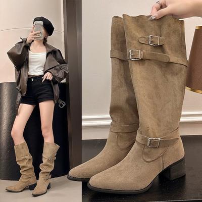 Самая продаваемая обувь: Ботфорты оверсайз с плиссировкой, массивные ботфорты и женские сапоги до колена