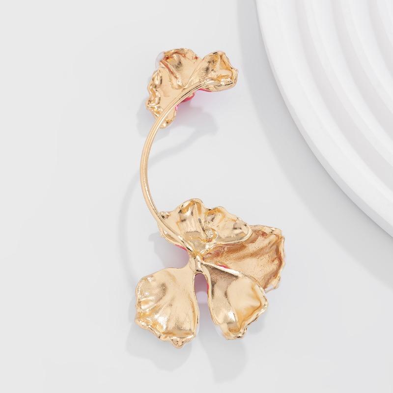 Sweet Dripping Oil Metal Pink Flower Earrings for Women Fashion 3D Folding Floral Stud Earring Ear Hooks Jewelry Accessories