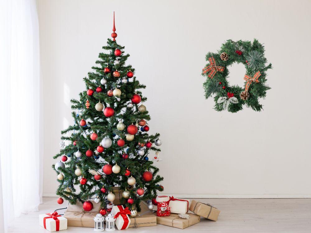 Christmas wreath, decorative wreath, door decoration, wall decoration, Christmas
