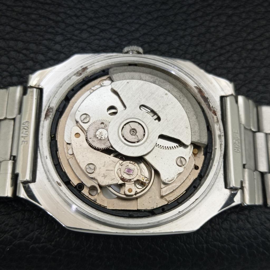 ОРИГИНАЛЬНЫЕ ВИНТАЖНЫЕ МУЖСКИЕ ЧАСЫ SEIKO 5 AUTOMATIC ЯПОНИЯ ЦВЕТ ЦИФЕРБЛАТА КРЕМОВЫЙ a709192-1