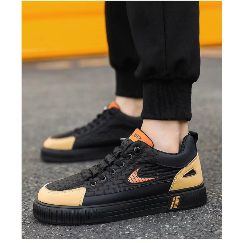 Men's Fashion Sports and Leisure Shoes 2024 Spring New Style College Style Comfortable Anti Slip Thick Soled Shoes