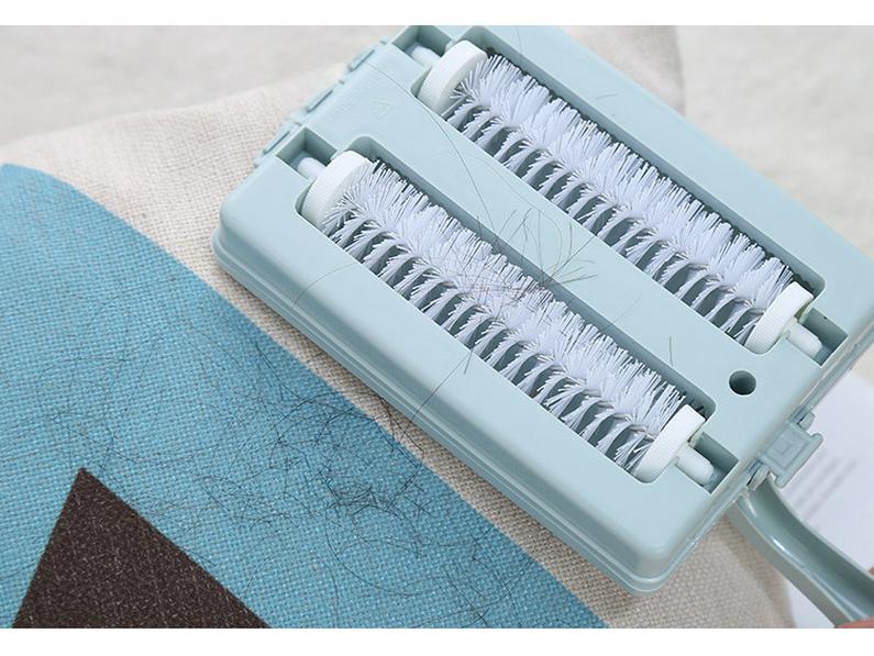 Large Long-Handle Dusting & Lint Roller Brush: Hair Remover & Carpet Sweeper for Home Cleaning (Beds, Sofas)