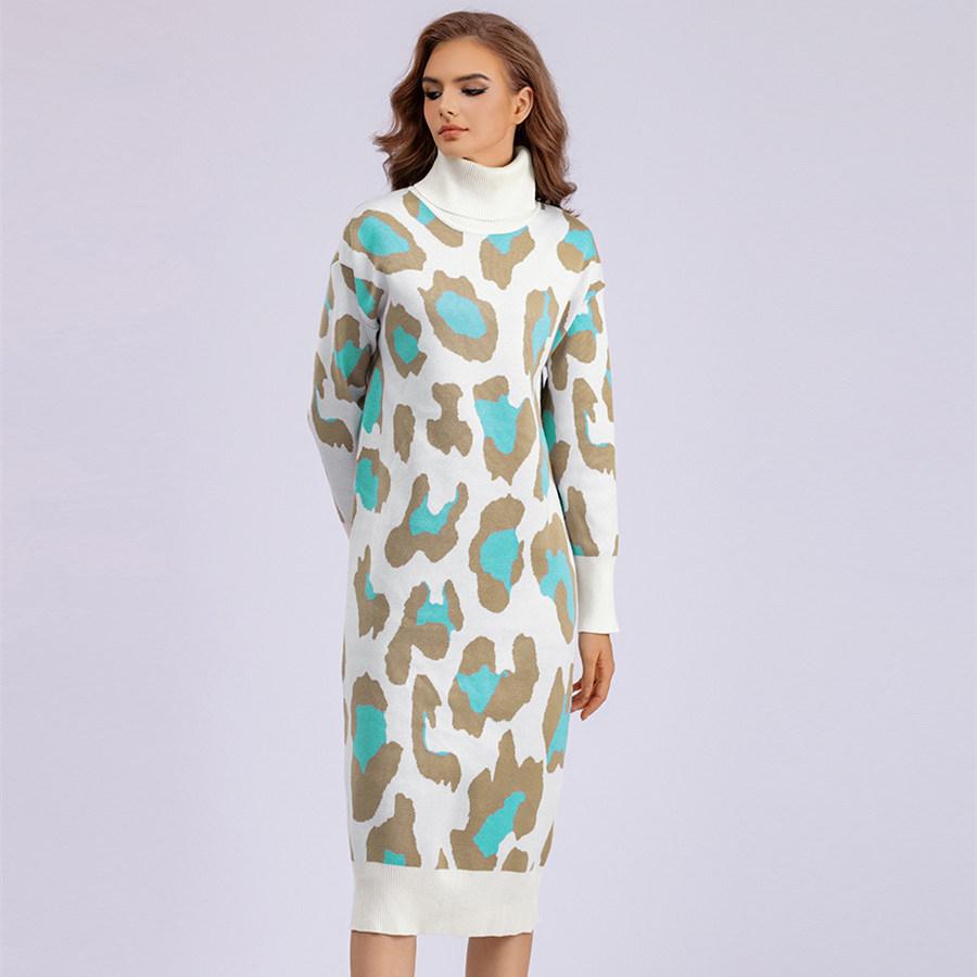 Осенне-зимнее женское длинное трикотажное платье с высоким воротником и леопардовым принтом
