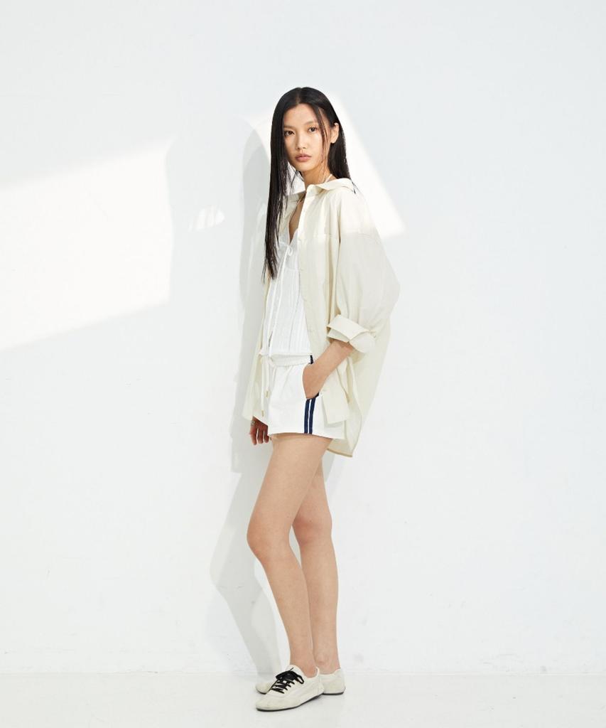 MONDAYFLOW Striped Shorts_Off-White