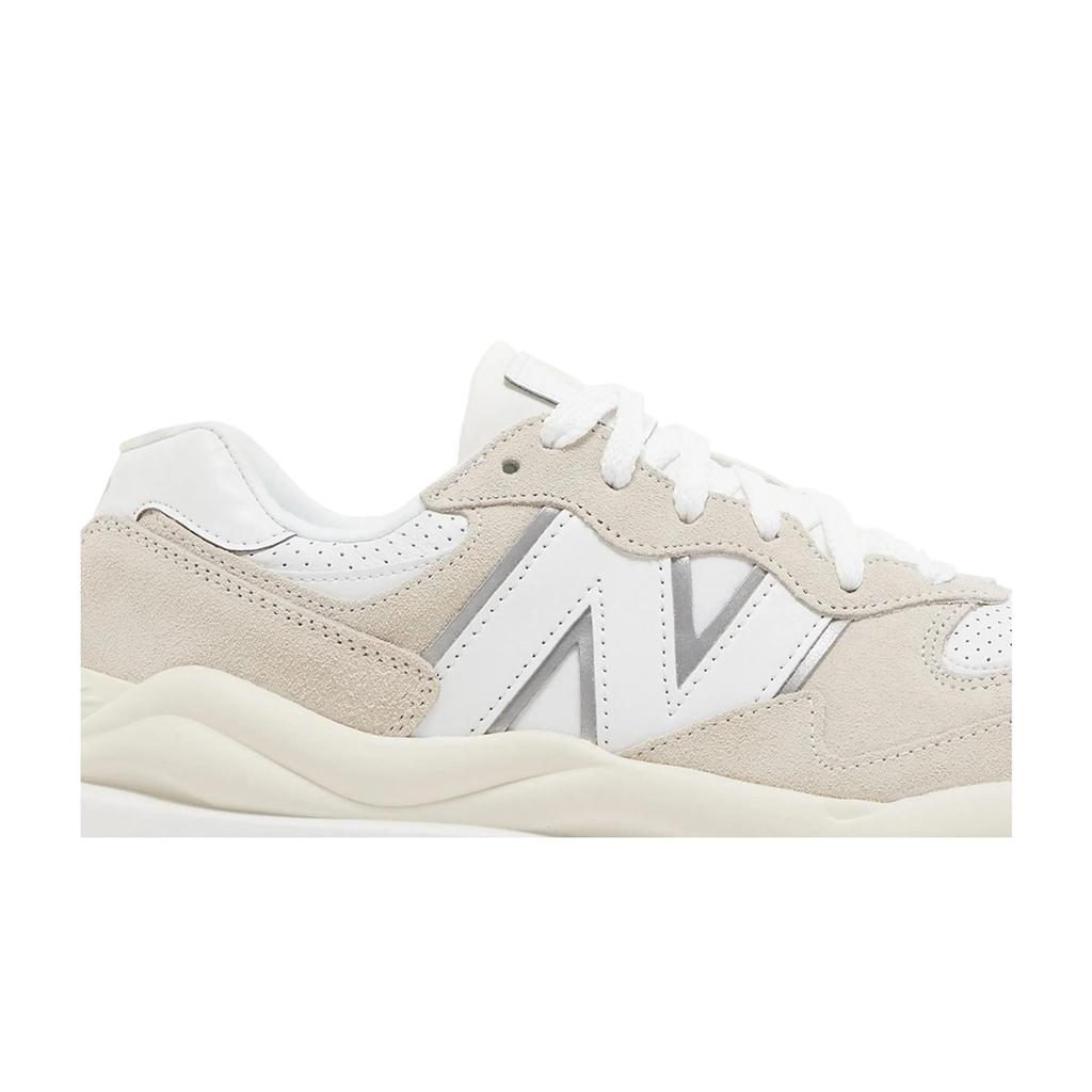 New Balance 57 / 40 'White Sea Salt' (Unisex) White / Sea Salt / Silver Metallic Running Shoes M5740SL1