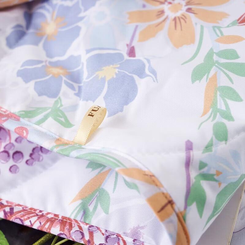 FUANNA Cool Seven-Hole Antibacterial Quilt