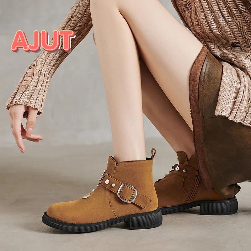 Fashion Brand Ladies Shoes 2024 New Korean Style Fashion Women's Short Boots Comfortable and Versatile Winter Women Shoes Botas De Mujer
