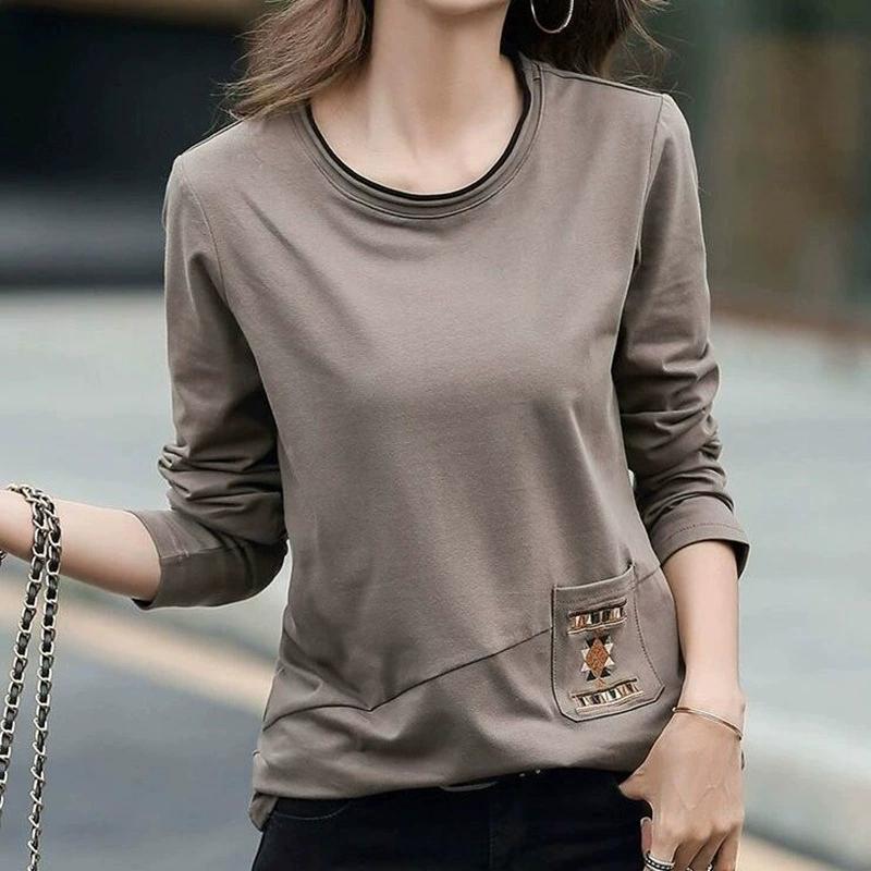 2025 Embroidered Pocket Long Sleeve T-shirt Women's Autumn Large Size Women's Splicing Bottom Shirt Top Trendy