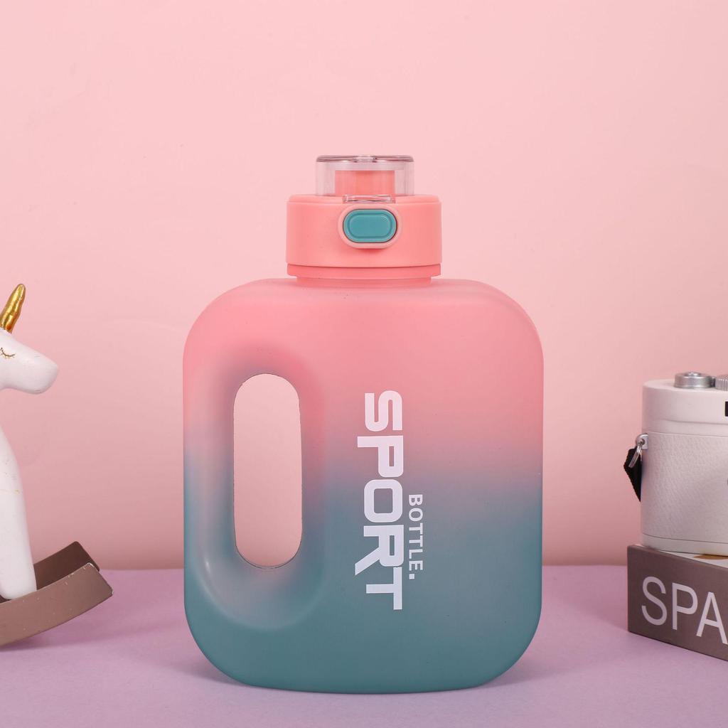 Спортивная бутылка для воды Gradient Summer 2023: Большая емкость, портативный, популярный дизайн