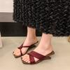 2025 Женские сандалии Эластичная лента Квадратный носок Клинья Средний каблук Женская обувь Милые Дизайнерские Летние Новый Бренд Лаконичные Повседневные Шлепанцы