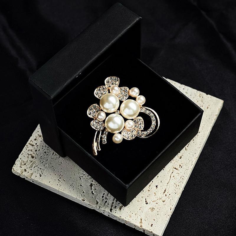 Темпераментные Жемчужные Броши Для Женщин Девушек Нежные Корсажи Элегантные Булавки для Костюма Аксессуары для Одежды Подарки