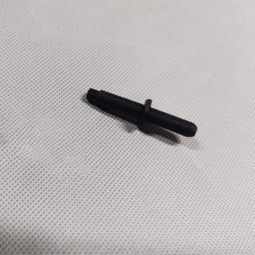 WHT000260 Винт фары для Skoda Octavia