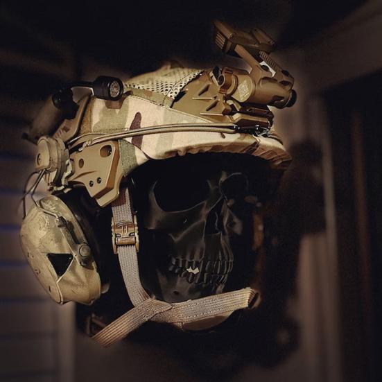 Настенный держатель для шлема в форме черепа, реалистичный 3D-дизайн, простая установка, стойка для демонстрации шлемов мотоцикла