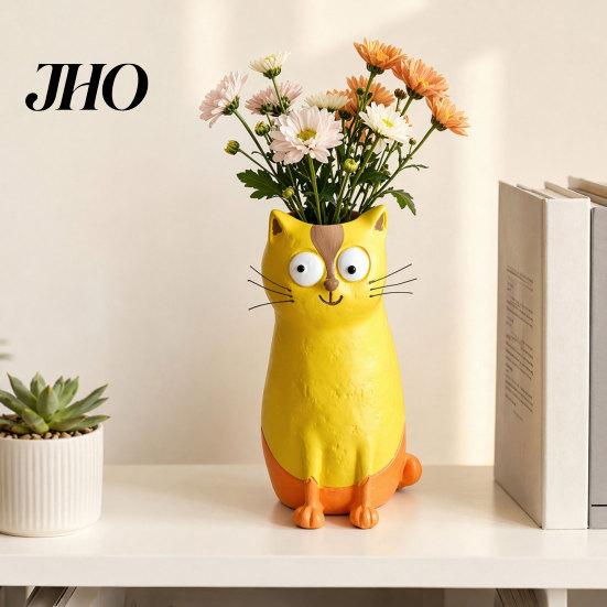 Cat Lover Gift Vase for Flowers, Quirky Flower Desk Decoration and Bookshelf Display, 3D Decorative Vases Home Office Styling Giving, Resin